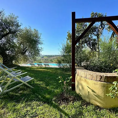 The Gelso With Swimming Pool In The Countryside Of Senigallia Vakantiehuis