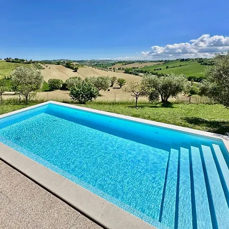 The Gelso With Swimming Pool In The Countryside Of Senigallia Vakantiehuis